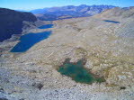 Blick vom Forester Pass auf die Seen der Diamond Mesa